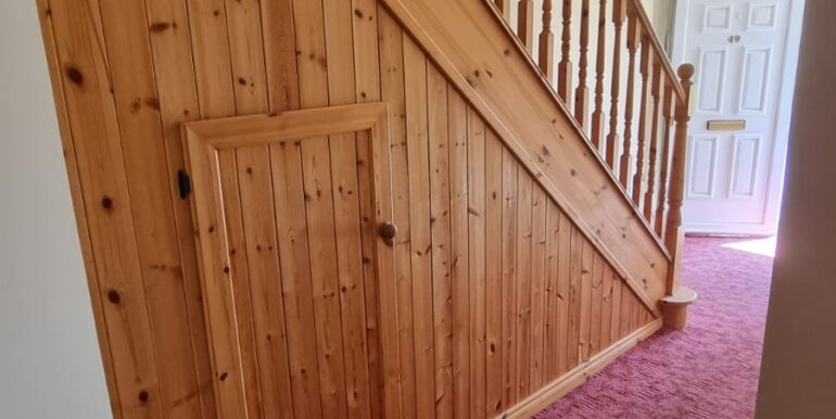 Entrance hallway 49 Beechwood Park